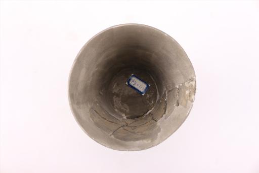 新石器时代大溪文化侈口弧腹平底泥质黑陶杯