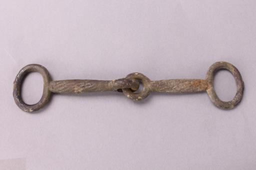 战国早期绳纹铜马衔