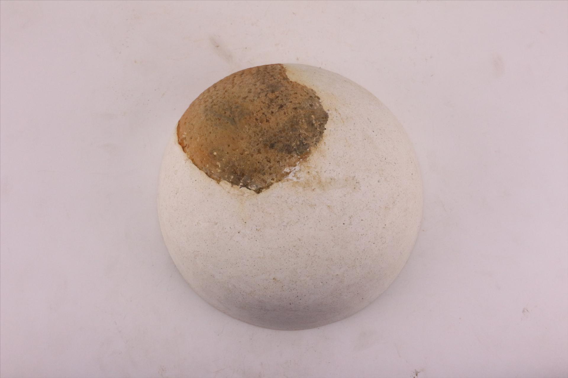 新石器时代城背溪文化侈口弧腹圜底绳纹夹砂红陶钵