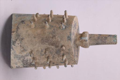 西周晚期雷纹铜甬钟