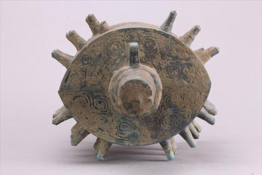 西周晚期雷纹铜甬钟