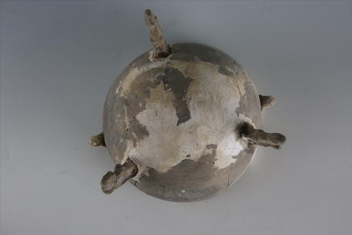 战国时期椭圆形直口环耳变异鹿状纽足彩绘泥质灰褐陶敦