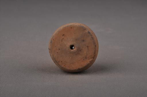 新石器时代屈家岭文化算珠形中穿夹砂黄褐陶纺轮